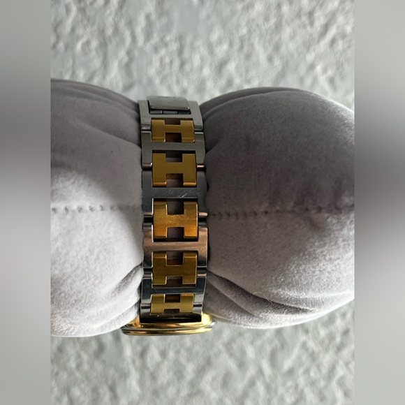 HERMÈS RALLYE 18K Yellow Gold-Plated ladies watch - Picture 8 of 17